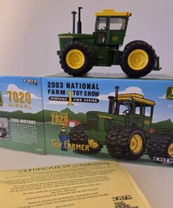 1/32 - John Deere 7020 Tractor - 2003 National Farm Toy Show - New in box