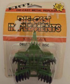1/64 - Deutz-Allis Disc - New In Box (box is opened)