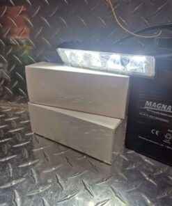 Qty 2 led floodlights 1000 lumen