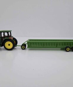 1/64 - John Deere 8100 Tractor with Feeder Wagon - Loose/No Box - Tractor Made by ERTL