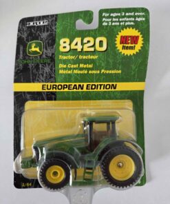 1/64 - John Deere 8420 Tractor - New In Box