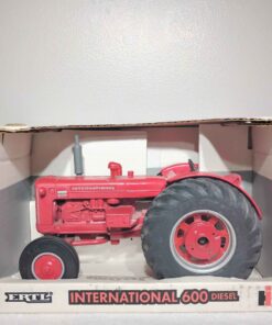 1/16 International 600 Diesel