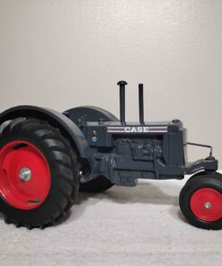 1/16 Case CC Tractor on Rubber