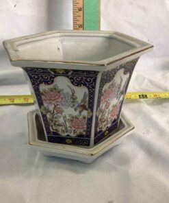 Oriental Garden Planter with Tray