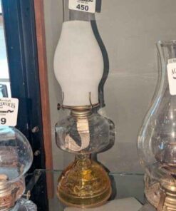 Amber based pedestal oil lamp