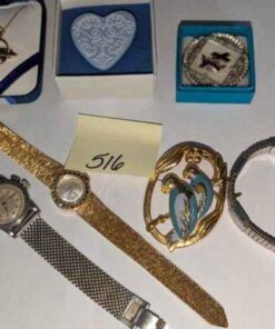 Fashion watches, brooches, necklace & bracelet