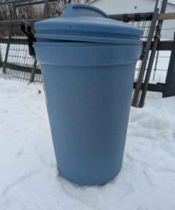 Roughneck waste bin with lid