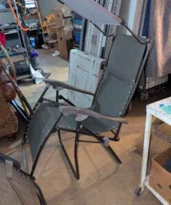 Zero gravity lounge chair with sun shade