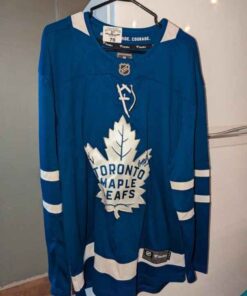 Toronto Maple Leaf XL jersey
