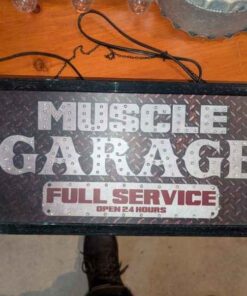 Muscle Garage illuminated sign