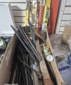 Wiper blade and automotive Job Lot