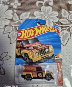 Hot Wheels drift-ender