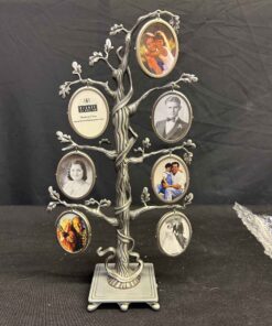 231 - Family Tree Photo Tree. 7 photos