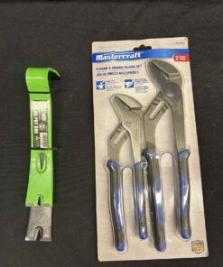 71 - Mastercraft Tongue & Groove Pliers Set. Grip 2 pc HD pry bar