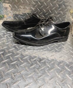 10.5W black shoes... barely used