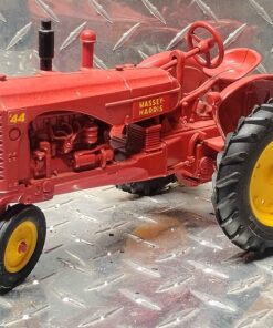 Massey Harris 44 narrow front end large 1/16 scale