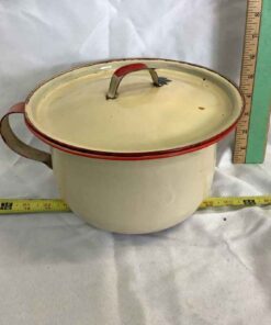 Enamelware Pot with Lid