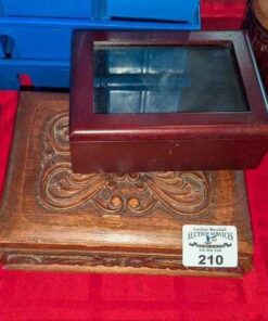 Simple and decorative desktop storage boxes