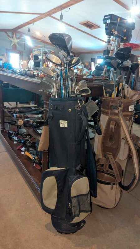 Cobra, Callaway & assorted golf clubs in bag
