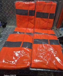 6 multiple size safety vests
