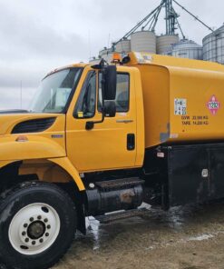 2007 International Fuel/Lube service truck.