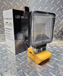 Flood light / USB port compatible with DeWalt 20 volt battery
