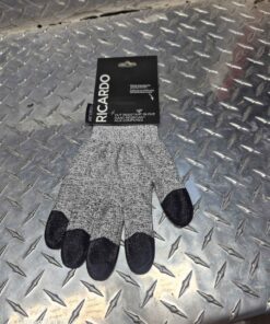 Ricardo cut resistant glove