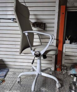 Office chair tall back... like new