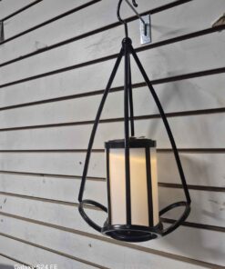 Hanging solar candle