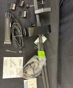 372 - Dog grooming kit