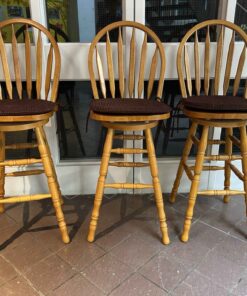 411 - 3 wooden bar stools