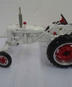 Farmall C White Demonstrator 1/16 scale