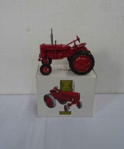 Farmall 100 High Clear Summer Farm Toy Show 1/16 scale