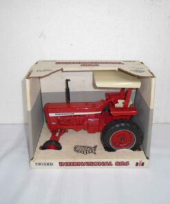 International 826 1/16 scale