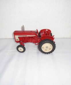 International 606 1/16 scale