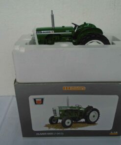 Oliver 600 1/16 Scale Universal Hobbies
