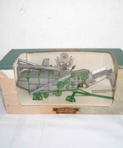 John Deere 28 x 46 Thresher 1/28 Scale