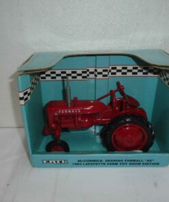McCormick Deering Farmall AV 1/16 scale 1992 Lafayette Farm Toy Show