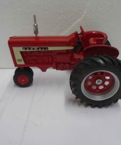 McCormick Farmall 806 1/16 scale Ontario Toy Show Woodstock 1991
