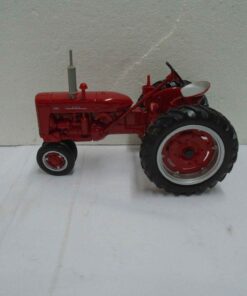 McCormick Farmall 200 1/16 scale
