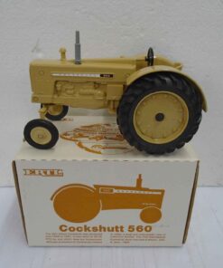 Cockshutt 560 1/16 scale National Farm Toy Museum 1990
