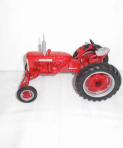 McCormick Farmall 230 1/16 scale
