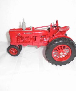 McCormick Farmall H 1/16 scale
