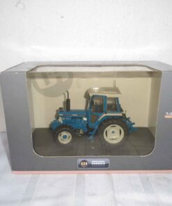 Ford 7810 Tractor 1/32 scale Universal Hobbies