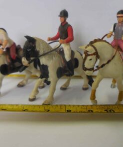 3 Jumpers with riders (resin figurines)