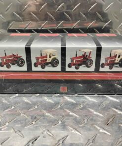 IHC 66 series 4 piece 1/64 scale die-cast collector set
