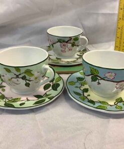 Set of 3 Cups and Saucers