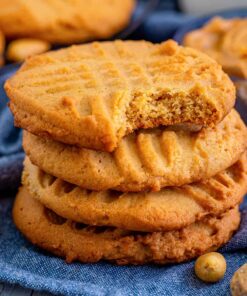C19 - 2 dozen peanut butter cookies