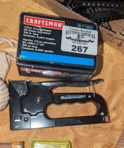 Mastercraft construction stapler and staples