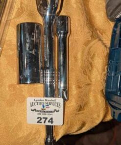 Ratchet wrench, socket and extension